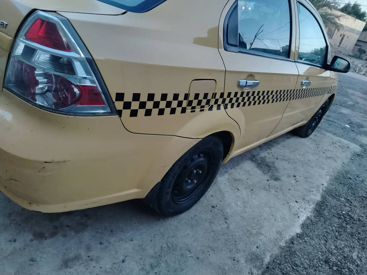 افيو 2010 خليجي شركه عامه اصل اصفر سنويه ماصاقطه مكينه وكير وحدادية وةوتخم تاير كلهن جدد ومشروطات وكفاله من صبغ وضربه وفتح وحتى بارد مابيه السعر ٥٥ وبيه مجال لاتصال ***********
