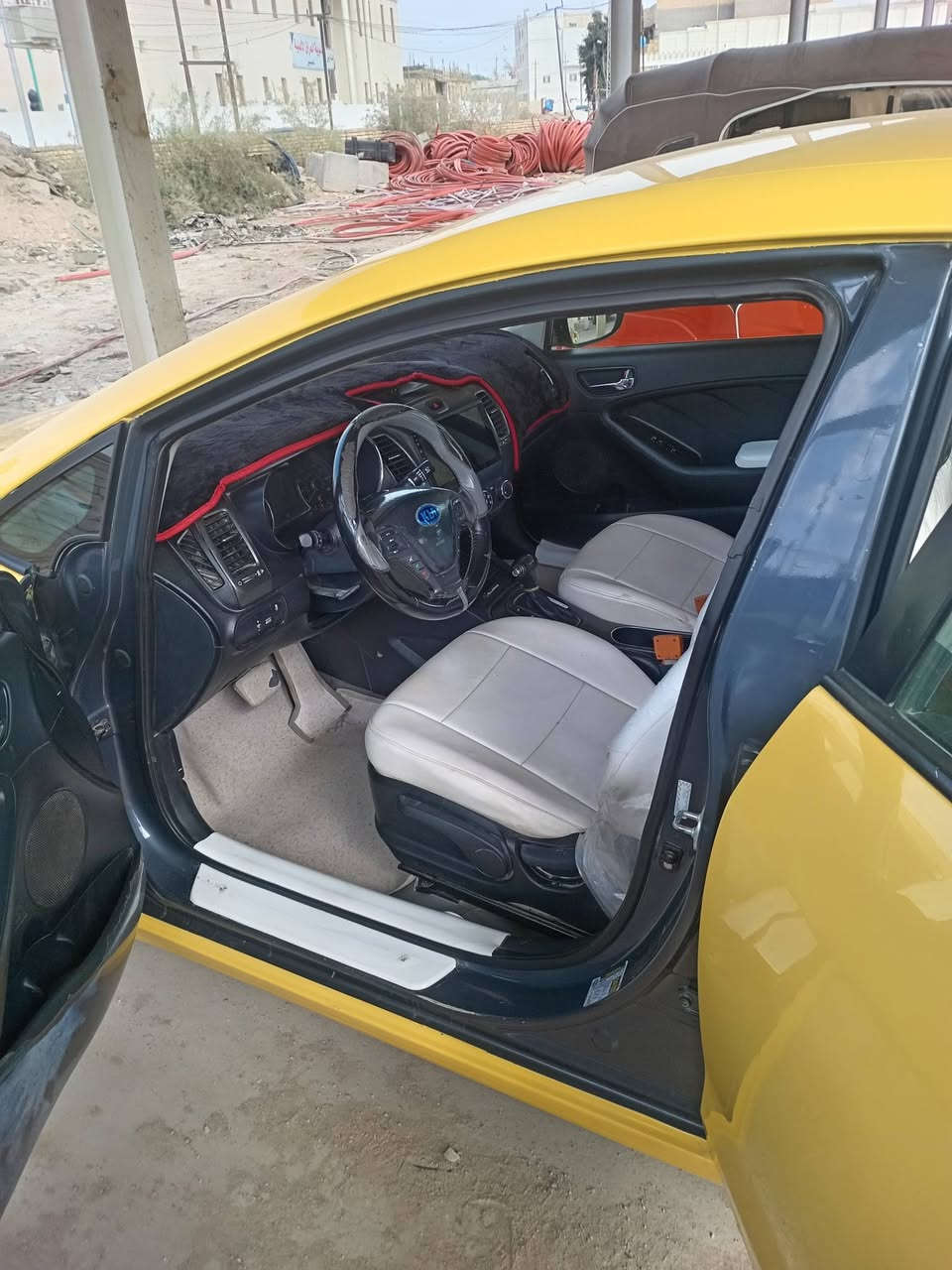 سلام عليكم كيا فورتي موديل ١٦ مكلف بل النشر رقم صاحب سياره
***********
