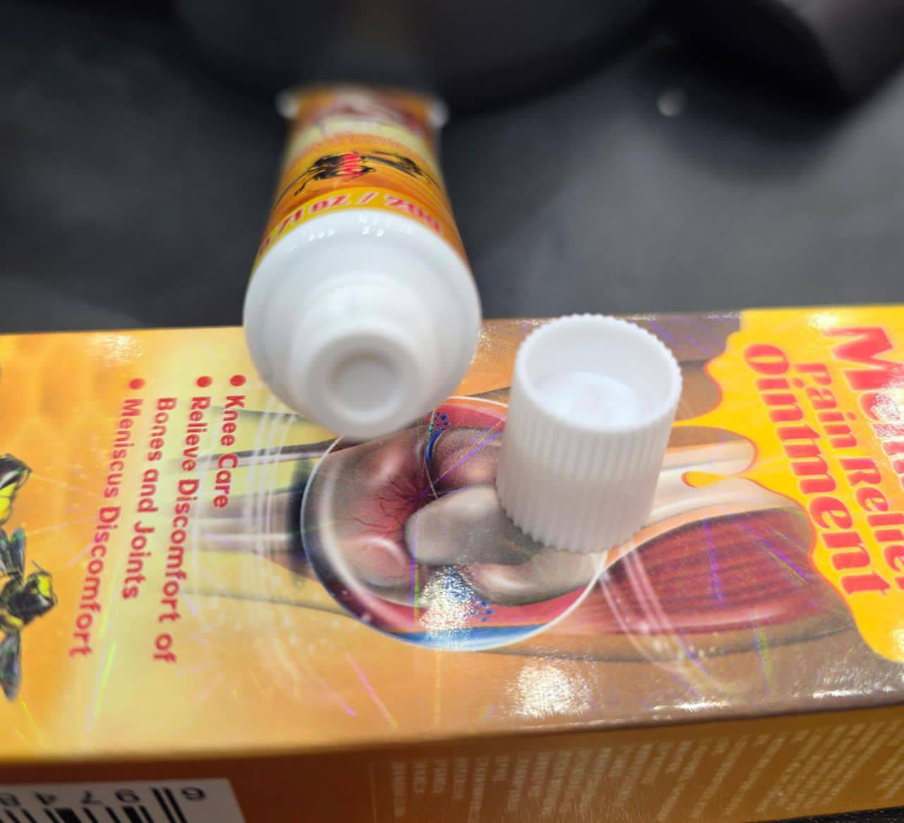 *🔥 ودّع آلام الركبة واستعد لحركتك بثقة! 🔥*
مرهم Sumifun Meniscus Pain Relief هو الحل المثالي لتخفيف آلام المفاصل والركبة بسرعة وفعالية، بتركيبة مميزة تساعدك على العودة لنشاطك اليومي بدون إزعاج.

*✨ لماذا تختاره؟*
 • ✅ يخفف آلام الغضروف (المنيسكوس) بسرعة
 • ✅ يساعد في تقليل التهابات المفاصل والعظام
 • ✅ يمنح إحساسًا مهدئًا ومريحًا فور الاستخدام
 • ✅ سهل الاستخدام وسريع الامتصاص

💪 مثالي لمن يعاني من:
 • آلام الركبة والمفاصل
 • الإجهاد بعد العمل أو التمارين
 • خشونة أو التهاب في المفاصل

*🕒 طريقة الاستخدام:*
ضع كمية مناسبة على المنطقة المصابة ودلّك بلطف حتى الامتصاص، وكرّر حسب الحاجة

@إشارة 
السسسسسسعرررررررر,,,,,,,,,,,,,,,,,,,


**إذا كنت صاحب هذا الإعلان وتريد حذفه لأي سبب، رجاءا أرسل رسالة إلى الدعم الفني**