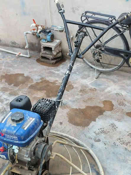 سلام عليكم عندي هاي كوبتر جديد تجي تفحص مكينه مالتها بعدها بلايلون الله شاهد كلشي مابيها سعر 300مستعجال ع بيعتها وبيها مجال هاذا رقم التصال ***********
