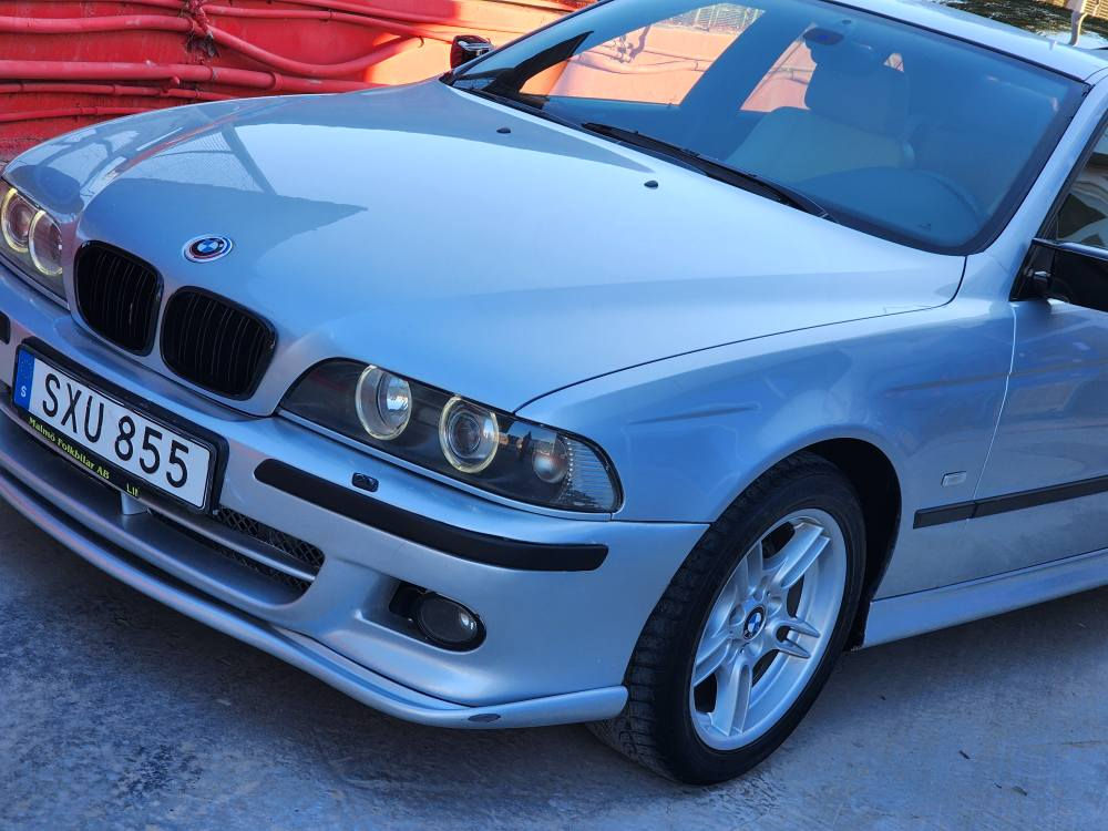 بێیم سەقەر
***********
***********
بێیم سەقەر ئەورپی 
 مەنەفیست ئەسلی برایم خالیل هیندە نابیت داخیل بووە
مۆدیل 2002 مەکینە 525i 
مواسفات ئیم سپۆرت بیلاد ناو زارد سلاید شاشە پینج پەردە کوشن هیتەر 
فولە بەس کوشن کارەبا نیە سەیاریکی زۆر خاونە یەک دەستە مالی دۆستە هەموو گیانی بەشەر نرخی 95 وەرقە
رەقەم موبایل 
***********
*********** رانية, السليمانية
