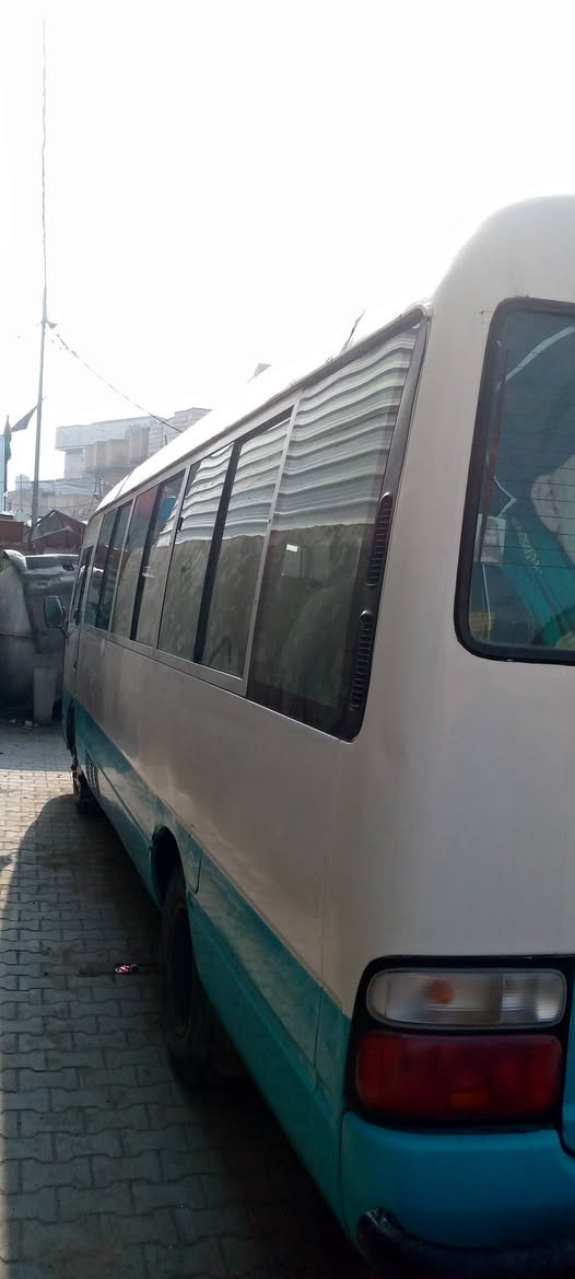 سلام عليكم كوستر 2004 مكينه جديده بيه صبغ بيه بعد الملاحظات 175 وبيه مجال ج***********
