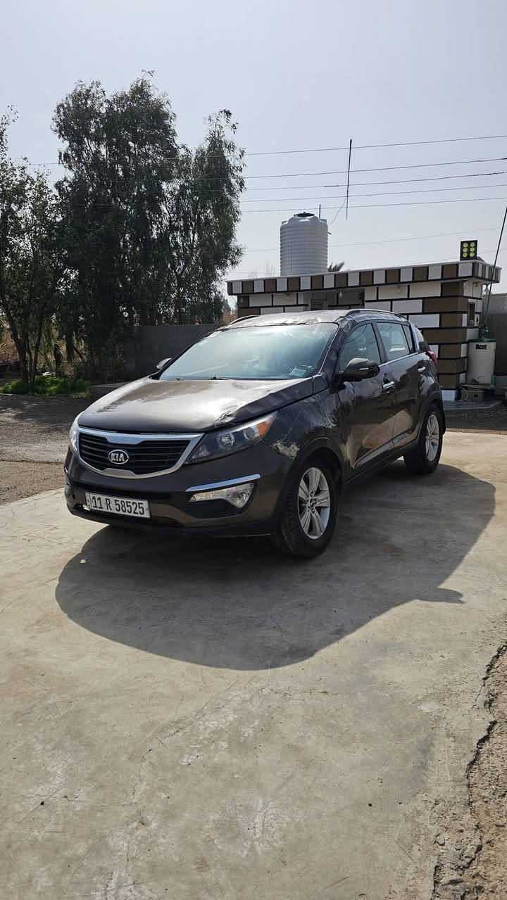 يا الله
للبيع كيا سبورتج 2011 رقم بغداد تحويل مباشر هزه جديده مكيه 2400 دوش مكينه كير مكفولات السيارة تعرضت الى  حادث كلبه خفيفه كما موضح بالصور ابيع على وضعها شغاله و تمشي عنوان بغداد الامين // السعر(78$) و بيهه مجال/ الشراي ينتصل (***********)
