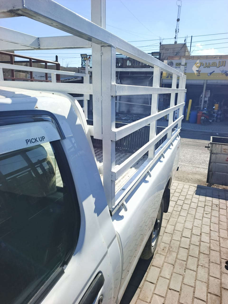 محجر نيسان خمس حلقات للبيع جديد وحديد مغلون اتصال ***********
