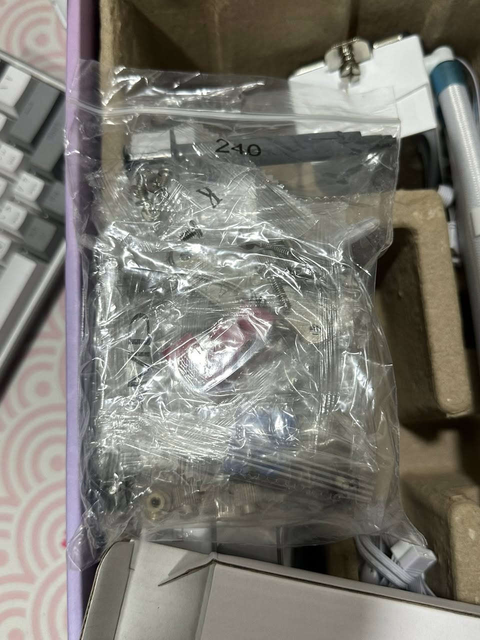 للبيع open box بس مع جميع ملحقاته سعر 100 الف


**إذا كنت صاحب هذا الإعلان وتريد حذفه لأي سبب، رجاءا أرسل رسالة إلى الدعم الفني**