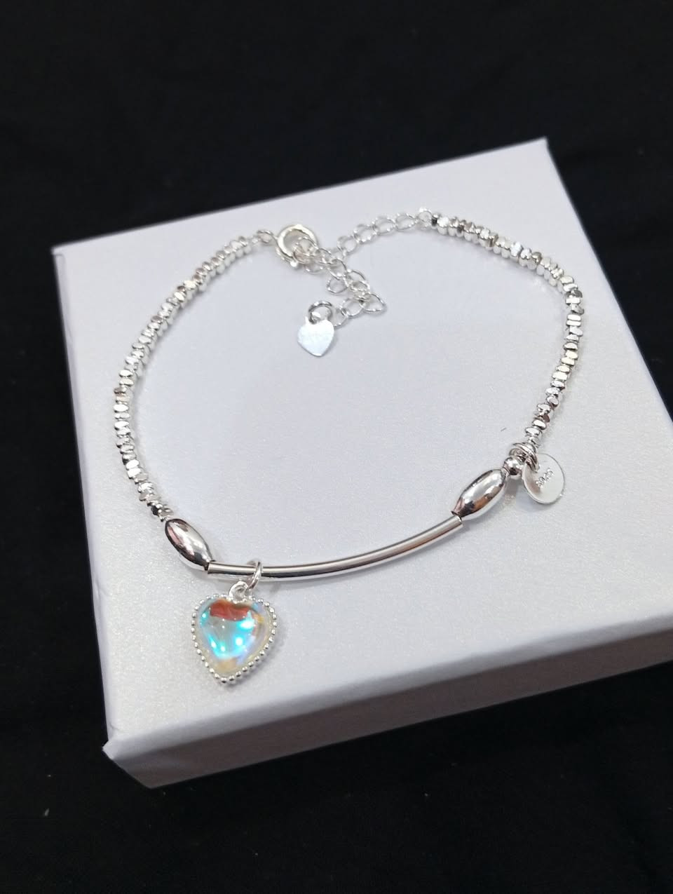 سوارات فضه اصلي عيار 925
توجد خدمه توصيل


**إذا كنت صاحب هذا الإعلان وتريد حذفه لأي سبب، رجاءا أرسل رسالة إلى الدعم الفني**