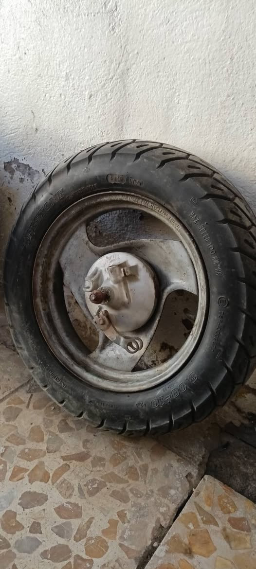 مكينةكاملةبزون بردةللبيع تايةاماميةوماشاةالرقم ***********
