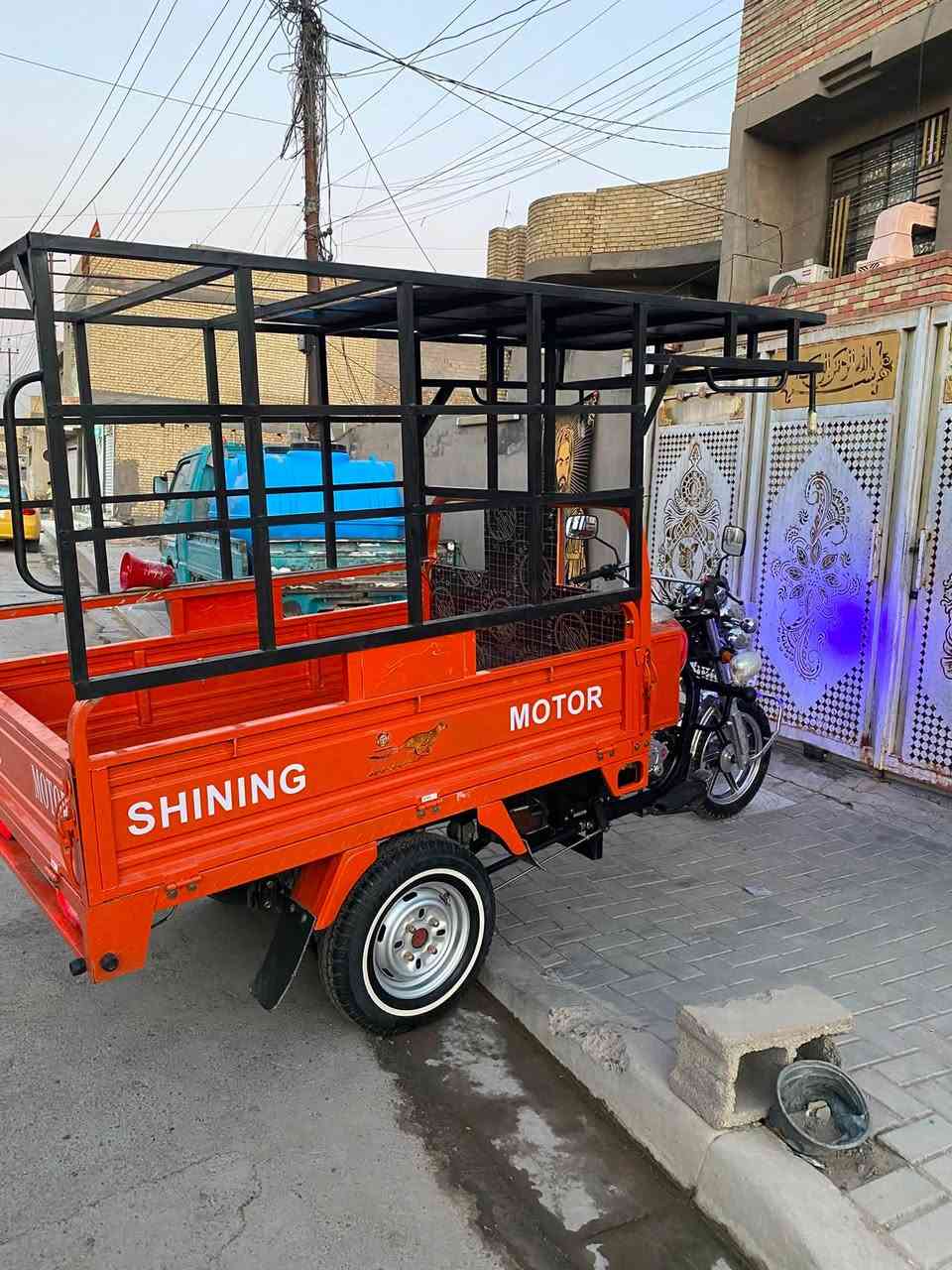 ‏سلام عليكم  لبيع ستوته موديل 23 طالعة. 25   ستوته بلال     صولي  شرط ترقيم   ستوته جديده  كهربائيات كلها شغالة تخم تاير جديد   عنوان بغداد  التفاصيل أكثر استفسار على رقم  ***********
