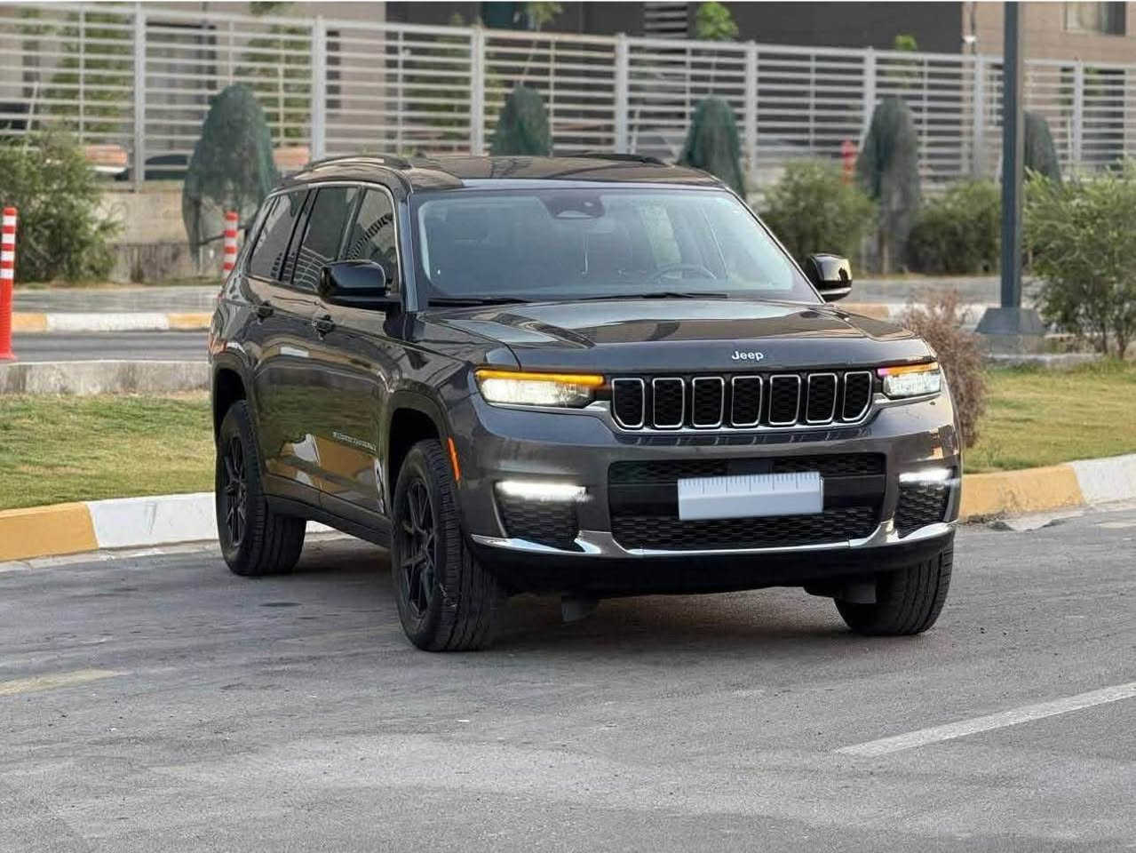 ياالله

السلام عليكم جيب كراند شيروكي وارد امريكي

Jeep Grand Cherokee 2024

حجم المكينه : 3600     (6سلندر )

المسافة المقطوعة : 12الف ميل

الضرر :سرقه بيبان جاملغات بنيد وشاد بيبان جاملغات بنيد تجاري وصبغتهن يعني 7 قطع صبغ بدون حادث مكفوله من الحادث ومن الايرباك ومن كلشي 

          حالة الايرباك : سليم مطاك ولا ايرباك

#مواصفاتها

1.شاشه 

2.بصمه

3. تشغيل عن بعد

4.دمام خلفي

5.كشنات جلد

6.كشن السايق ميمري

7.كشنات كهرباء

8.صندوك كهرباء

9.حساسات خلفيه

10.  تبريد مركزي 

11.اشاير بالمري

12.رادار امامي

13.رادارات 360

14.ثلاث وضعيات قياده

15. شفتات ستيرن 

16. كير ماوس

17. نظام منحدرات

18. هيترات بالكشنات 

19.ويل كب كروم

20.لايتات لد

21.بكلايت لد

22.كشافات

23.بصمة ابواب

فول مواصفات عدا البانوراما جاهزه من كلشي 

السياره دخول جديد (كاتي بعدها شرط الترقيم )

#السعر : 220 $ وبيها مجال بسيط 

تفاصيل اكثر هذا رقمي ***********

مكاني ديالى خانقين خناقين, ديالى
