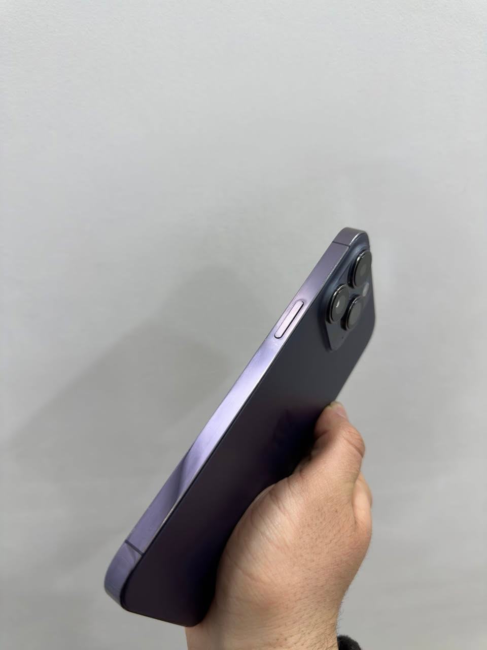 ايفون 14 برو ماكس لون البنفسجي المميز ذاكره 128 فقط مبدل بطارية نسبتها 100% و شاشة نوعية هيوستن معروفة فول OLED الوانها حلوة وسلسة 3 خيارات 

السعر 550 الف ( فقط بيع )

للتفاصيل عل هذا رقمي *********** وبي واتساب

مكاني الموصل واكو توصيل لكل العراق
