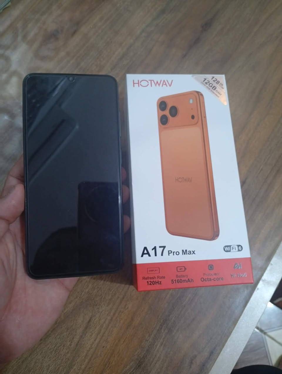 متاح 
ايفون 12 برو ماكس  مستبدل شاشه تفصيخ يعني اصليه  ذاكرة 256.  بطاريه 78 كله شغال بي فطر بلضهر فقط 
وعندي هذا هوت واي جديد كلش صارله 3 ايام بلكارتون  
***********
