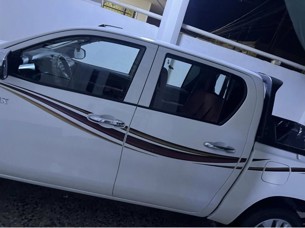 هايلوكس ٢٠١٩ كير عادي كفاله عامه من اي شي ماشيه ١٢٥ الف  سياره جديده ورقم اربيل رقمي ***********
سعرها ٢٢٢ مجالها بسيط جدا
