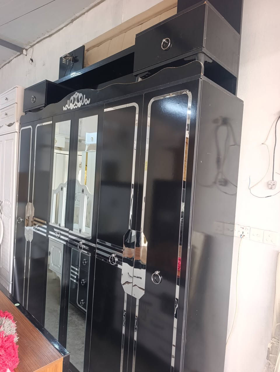 غرفه تركيه من خمس قطع نظافه 90% واتساب 
***********
