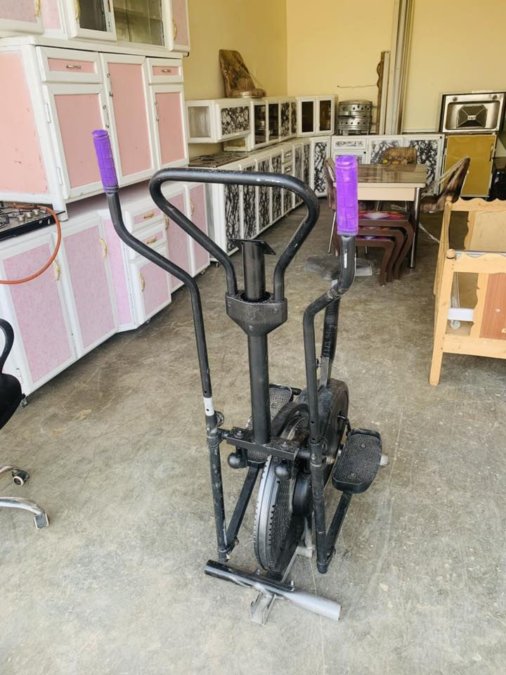 السلام عليكم وصول وجبة جديدة من الأثاث المستعمل في قرية شكرا الشارع العام محلات اياد حلاوة مجاور كوفي الشام للاستفسار الاتصال *********** و***********
