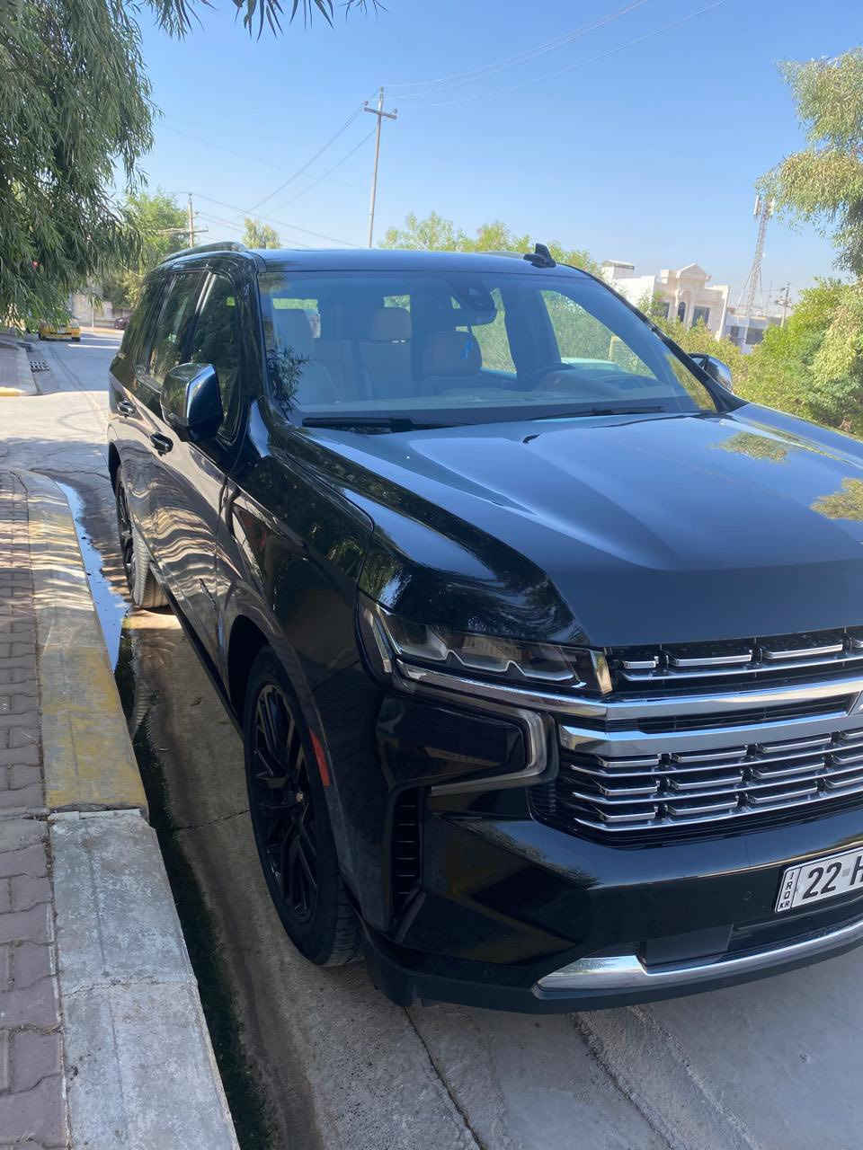 شوفرليت تاهو موديل 2022 بريمير أصلي خليجية وكالة ليث العبيدي
فول أعلى مواصفات 
موديل : 2022
اللون : أسود ملكي
السياره مغلفه بالكامل ppf درجة اولى

الفئه : PREMIER
المواصفات : 
-جكات
-دوسات جانبية كهربائية ويه فتحة الباب 
- ثلاجة درجتين  / بروده + تجميد
-نظام توقف ذاتي 
-رادار جانبي بالمري الجانبي وتعتيم مراية السائق
-نظام القيادة الالية خروج عن المسار ((خطوط الشوارع))
-شاحن لاسلكي 
- منفذ كهرباء للمقاعد الخلفية السبعة راكب
-شاشات خلفية بلادي 
-بصمة تشغيل + خمس بصمات ابواب
-شاشة ديجتال كبيرة للتحكم في ايعازات السيارة 
-رادار مربوط مع كرسي السائق هزاز 
-كامرة دواره مع الستيرن ((أصل))
-بنوراما سقف بالكامل 
-عرض شاشة ليزرية على الجامة الامامية ((داتا شو))
-تشغيل عن بعد
-ويل كب كروم اصلي حجم 22 انج
-12 ايرباك
-دواخل جلد لون عسلي ملكي 
-فول تحكم ستيرن 
-باب خلفي كهرباء ((الجنطة جلاق))
-مري قلاب
-كشنات اماميه كهرباء
-كشنات السبعة راكب تنفتح و تنسد كهرباء
- رادار جانبي نقط عمياء
-رادار امامي و خلفي مانع تصادم 
-كاميرات 360 درجه 
-سستم صوت كامل 
-كراسي خزن ميموري 
-تدفئة و تبريد كشنات 
صاجات ملكية 

اخوان المكينة والكير و الحدادية والكهربائيات بشرط كله عل بلاد 

-ماشية (76)الف كيلو حقيقي 
-السيارة كفالة ماعدا قطعة طرف قبق البنزين و معدل وموجود السونار مرفق مع الصور   
-وبعد بيها هوايه مواصفات اخرى   
السياره جديده بمعنى الكلمة بحالة الوكالة بدون شخوط 
السياره باسمي ثاني يوم احولك   
مكان السياره كركوك***********
