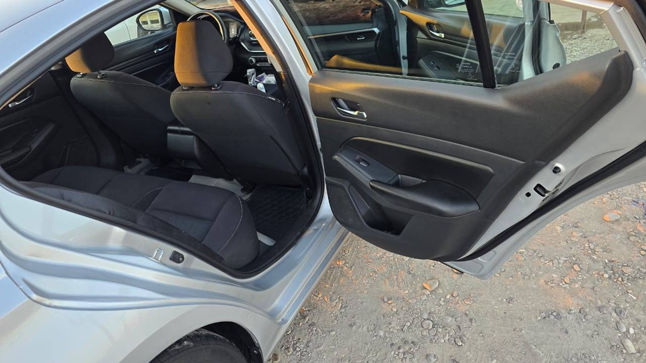 التيما  موديل2022 فئة s
لون سلفر ماشيه 85 م
رقم اربيل
ضررها جانبي باب السايق والورة السايق تبديل وقبغ الجنطة صبغ موضح بالسونار ايرباك بس البردة طاك وراجع سستم.. السيارة جاهزة مابيها اي نقص مكانها ديالى.. 
السعر 139 
ه‍ـ. ***********
