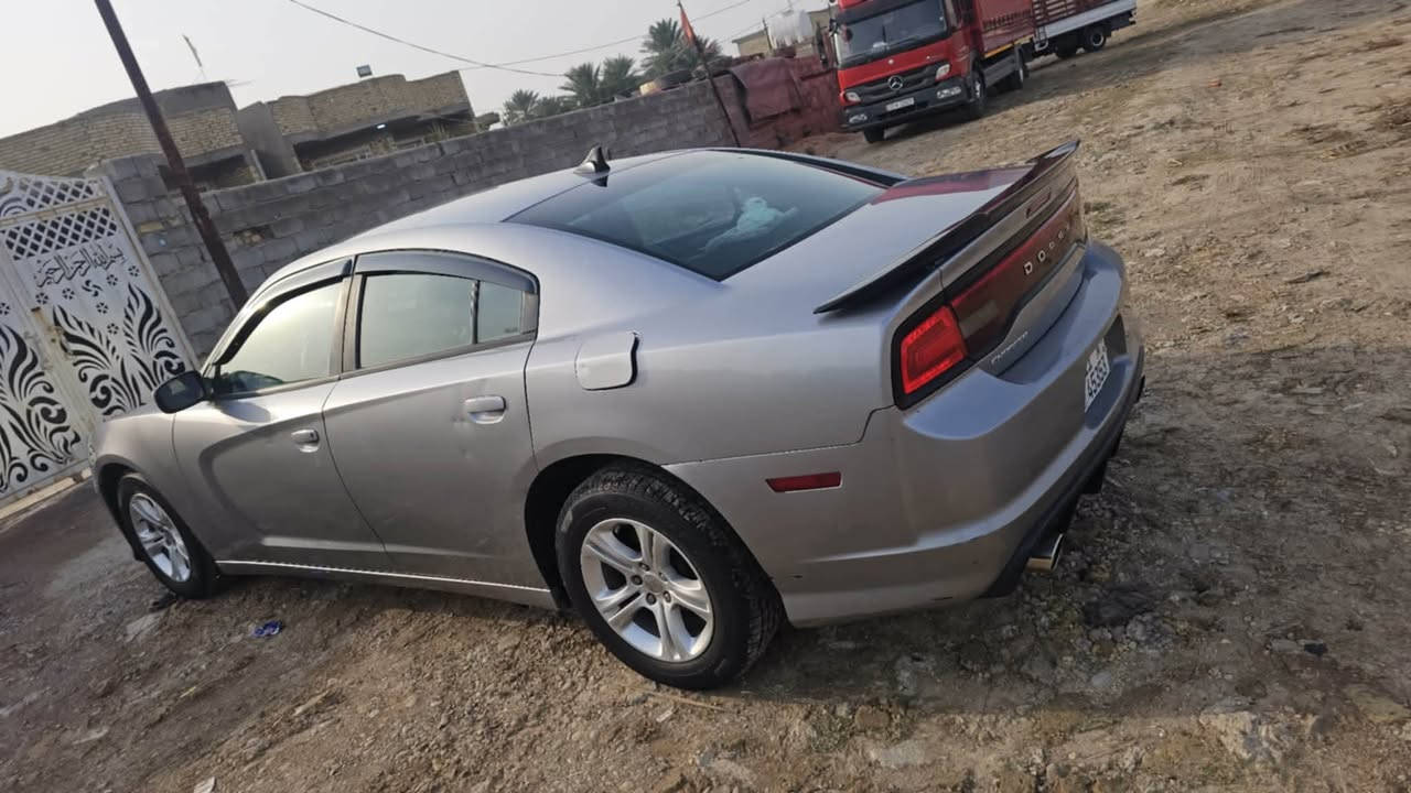 جارجر اصل 2011
جاملغ بدون داخل وبابين كلير فقط رقم بغداد الانكليزي باسمي تحويل مباشر سياره مال بيت مامشتغله ولا متعوبة
 مكينه وكير كفالة وجدد  تبريد منضومه جديده وتدفئه كشنات قطن 
تخم تاير وحداديه ومشط جديد 
سياره جديده بمعنى الكلام ومتعوب عليهة حيل ترايك لاربيل 
شرط السونار والفحص سنوية وهزة جديده استخدام شخصؤ 
مكان السيارة واسط الكوت مركز المدينه السعر 142 بيهة مجال حك الجيه والشراي يتصل واني خادم واذا مراوس بكورلا موديل ١٧ او ١٦ يرهم ‎***********
