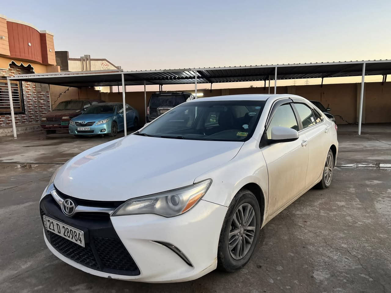 سلام عليكم 
كامري للبيع
ضرر قطعتين 
موديل 2016
كير ومحرك شرط 
تواير وصدر جدد
السعر 150 وبيها مجال للطيبين 
الرقم ***********
