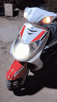 السلام عليكم دراجه سكنس مكفوله نقصه بس تريشه صفح البيع مكاني بغداد البلديات سعر (600) وبيه مجال ***********
