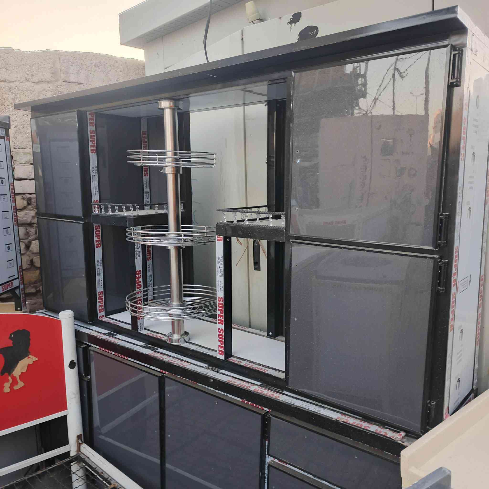 محلات ابو سجاد لبيع وشراء الاثاث المستخدم والجديد اي اثاث مستخدم نضيف نشتري وتبديل الكاونتر القديم بلجديد 
العنوان شارع الشيشان ***********
