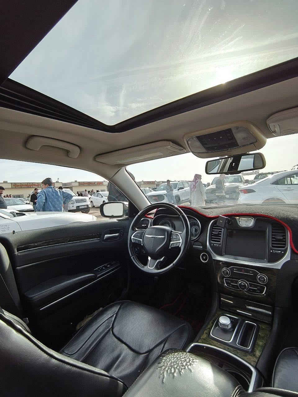 السلام عليكم

على بركة الله

اوباما 2015 c رقم بصره انكليزي
كفاله فقط البنيد مفتوح لغرض تعديل بارد في مقدمته الباقي كفاله بدون ايرباك بدي و مكينه و كير و تبريد
وحداده 
دخول جديد كتاب ضباط
فول مواصفات عدا الرادار
سقف بانوراما
كشنات كهرباء
ستيرن كهرباء
تبريد كشنات
تدفئة ستيرن و كشنات امامي و خلفي 
داخل جلد اسود
شاشه كبيره 
كاميرا بلاد دواره
سستم صوت الباين
السياره احلى من الصور 
مكان السياره ذي قار 

غير متواجد على فيسبوك مكلف بالنشر 
التواصل اتصال فقط
السعر 205

‭0783 144 1130‬
