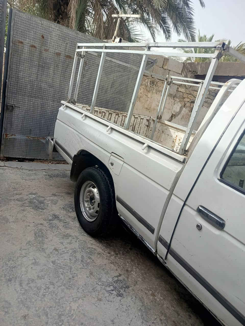 نيسان تك 94 مكينه وگير ونجي تخم تاير جاهزه للشارع 
رقم بغداد انگليزي مكان السياره بغداد مدينة الصدر السعر 30 بيها مجال   ***********
