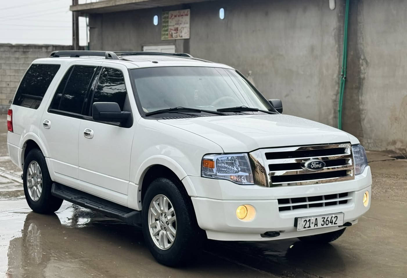 السَلٱمٌ عـَلـْيگمّ للبيع فقط
سعر 149ورقه 
للاتصال ***********
فورد اكسبديشن 2013 
سياره لوك طك فلين وخليجي شركه نيڤا
موصفات XLT فول 
محرك 8 سلندر  
حجم محرك 5400
ماشيه 130 مايل 
سقف اسلايت (الفتحه )
كشنات كهربائي
تبريد مركزي
دواخل سياره جديده
7 راكب
دواخل بيجي 
حساس خلفي 
كامره 
 تحكم استيرن
وثبيت سرعه 
مانع انزلاق 
 تبري تدفئة شغال
كير محرك جديد شرط
صدر امامي خلفي جديد
تخم تايرات جديد
‏كهربائيات—كله شغال -
شرط سياره جاهزه 
تحويل مباشر
سياره مابي نواقص بدون مصرف 
رقم سليمانيه جديد 
سنويه جديد لحد 2028
شرط تحويل او غرامه 
تحويل مباشر 
عنوان ديالي خانقين ✅
