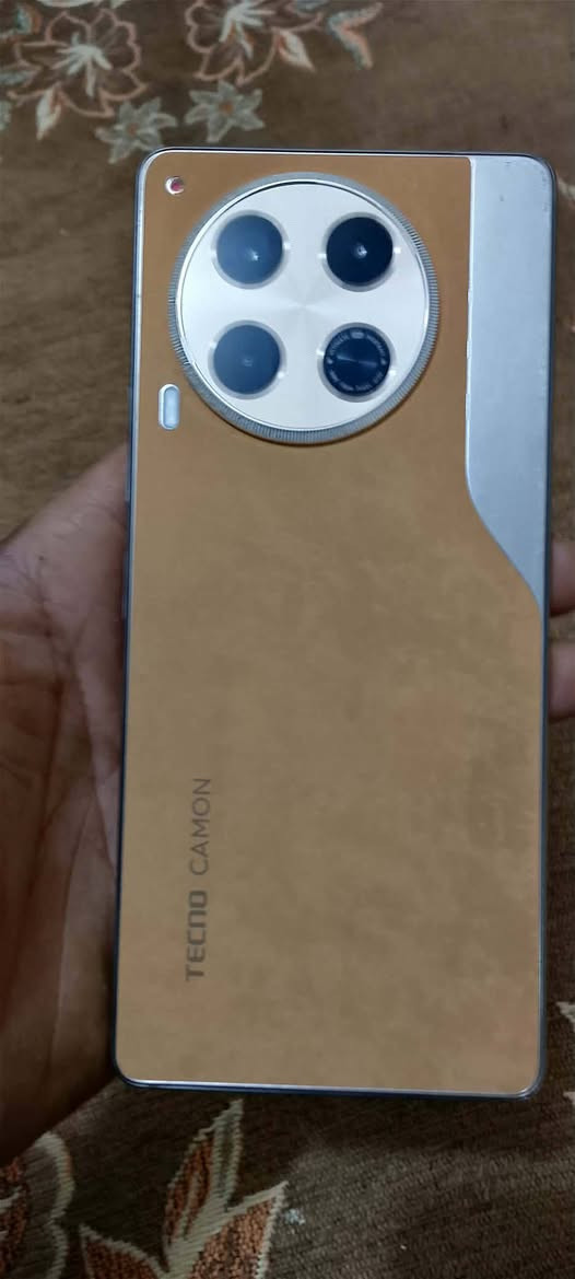 السعر 175الف
تكنو كامون 30
الذاكرة 256
العشوائية 8+8
جهاز اخو الجديد
نضيف ومكفول وعلفحص
جهاز فقط بدون ملحقات
نجف شارع المطار القديم


**إذا كنت صاحب هذا الإعلان وتريد حذفه لأي سبب، رجاءا أرسل رسالة إلى الدعم الفني**