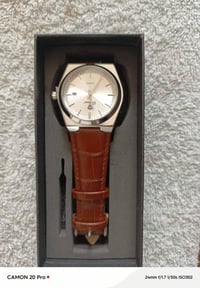 ساعة • جلد أصلي • نطونه