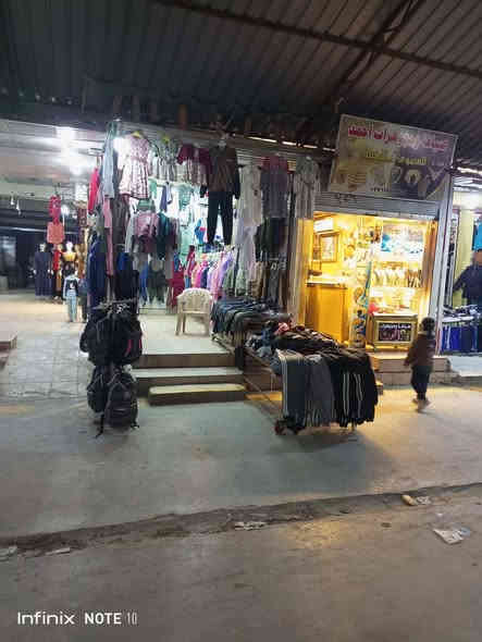 السلام عليكم
محل للبيع في سوق المفرق 
كامل مع البضاعه المحل مو سر قفليه ايجاره 350
سبب البيع لعدم التفرغ 
للاستفسار اكثر اتصل على الرقم اني مكلف بالنشر 
***********
