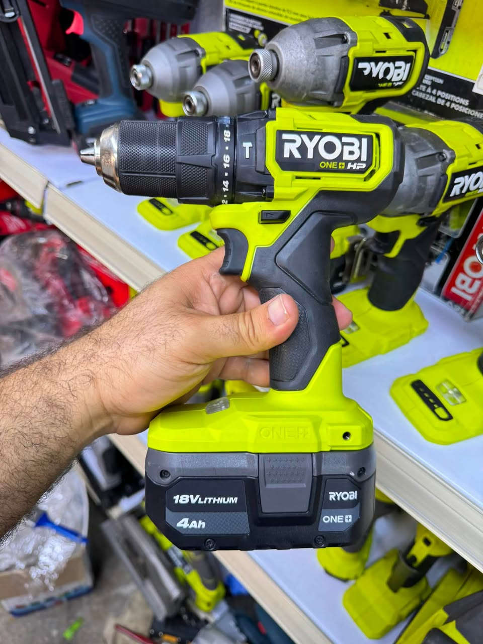 سلام عليكم اخوان
من رخصة الأدمن 
متوفر RYOBI ريوبي فارغ و كامل 
توصيل متوفر 
📞*********** واتساب
