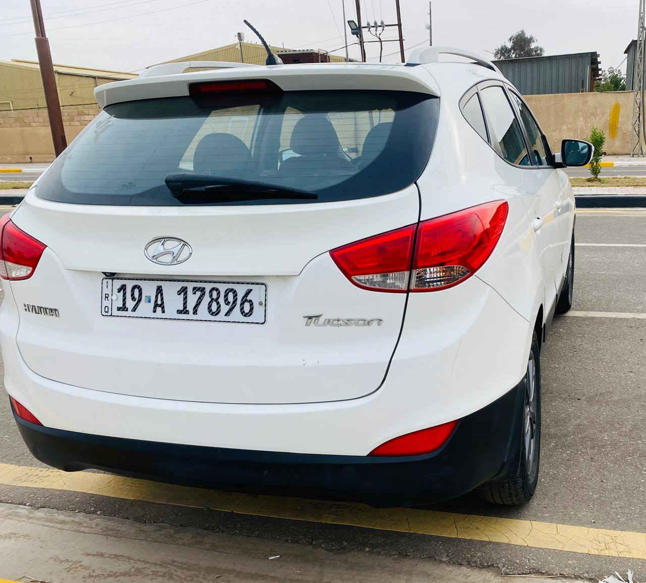 السعر 150 الاستفسار*********** هونداي توسان 2015 خليجي مكفوله كفاله عامه حته الدعاميات فول مواصفات واحد علا واحد من عده البصمه شاشه جبيره كامري تحكم ستيرن بنرامه شاير بل مري مري شفط نضام ايكو ويل كب كروم السياره جديده وجاهزة بمعنى الكلمه رقم كربلاء نكليزي بسمنه سنويه 2029 مكان السياره كربلاء
