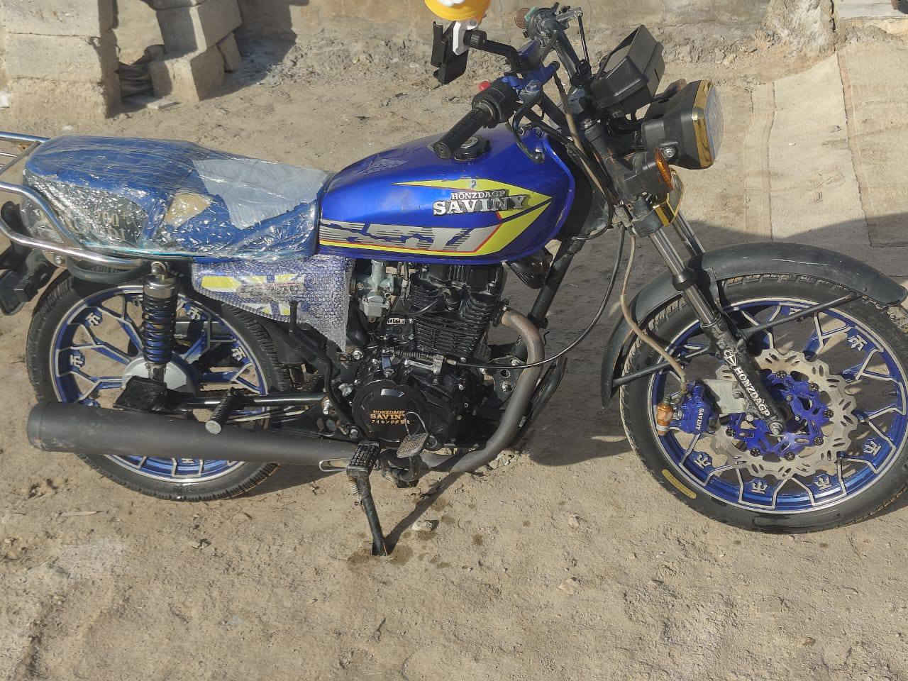 سيفان . 25. محرك 200
ماناقصه شي 
مكاني ديوانيه 
السعر 800وبيهه مجال للشراي بيه خير ويدلل
***********
