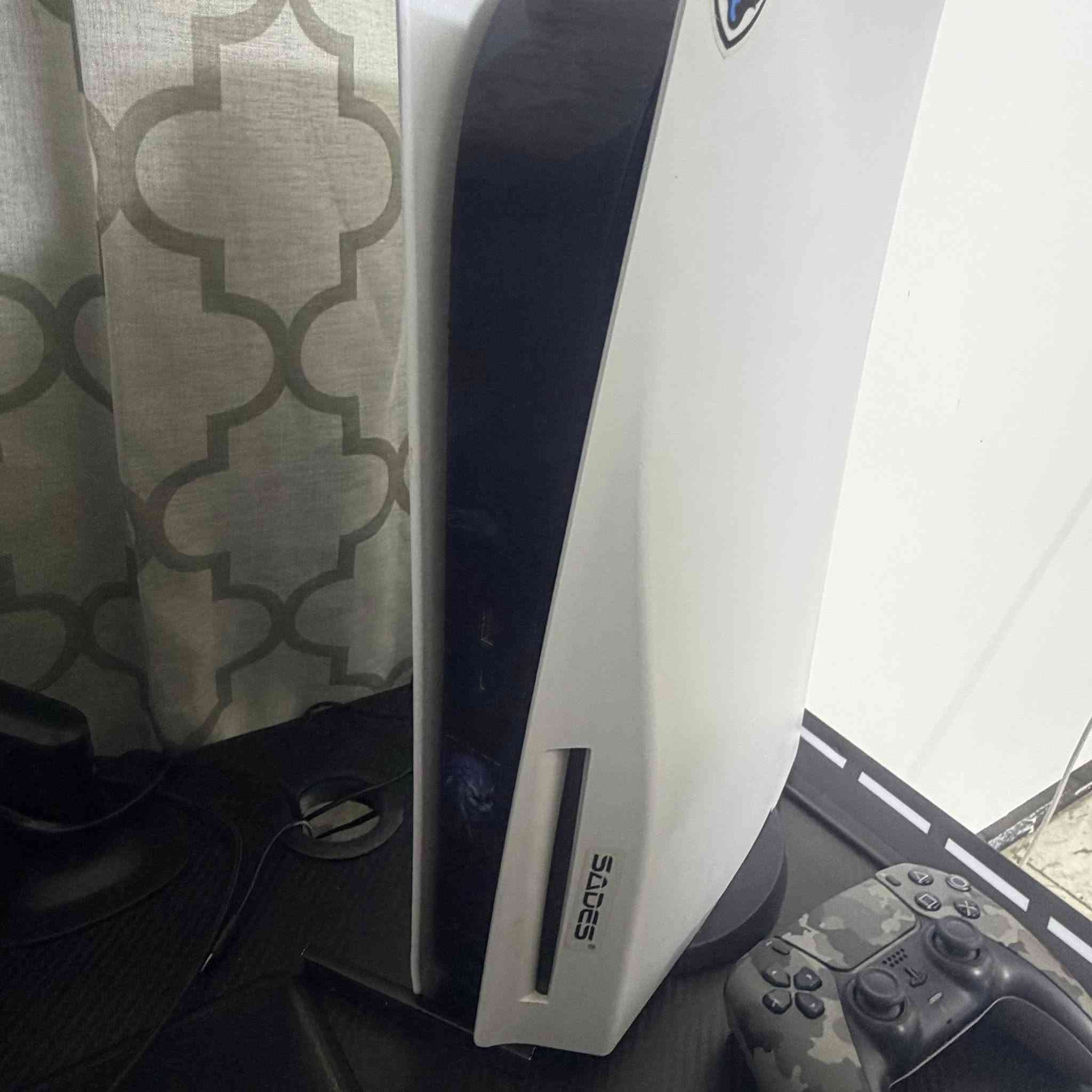 بلي  للبيع 650
نظيف جدآ مع الجوستك 2 وكيبورد
مكاني  جكوك


**إذا كنت صاحب هذا الإعلان وتريد حذفه لأي سبب، رجاءا أرسل رسالة إلى الدعم الفني**