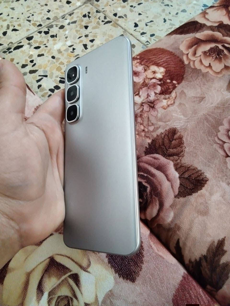 Infinix HOT 60 Pro+
ذاكرة 256 
رام16
 شاحن 45 واط

السعر 260 او مراوس


**إذا كنت صاحب هذا الإعلان وتريد حذفه لأي سبب، رجاءا أرسل رسالة إلى الدعم الفني**