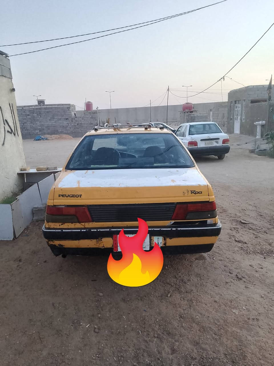 السلام عليكم بيجو روى 2009 للبيع او مراوس سياره جاهزه مكينه بيها خيط بخار كير على الشرط تخم تاير كهربائيات شغاله دواخل حلوه رقم الماني قادسيه المكان كوفه رقم موبايل *********** بي واتساب السعر 10 اوراق السياره بيها وكاله ام الصوره وما واصل راعيها سنويه عظم عاج
