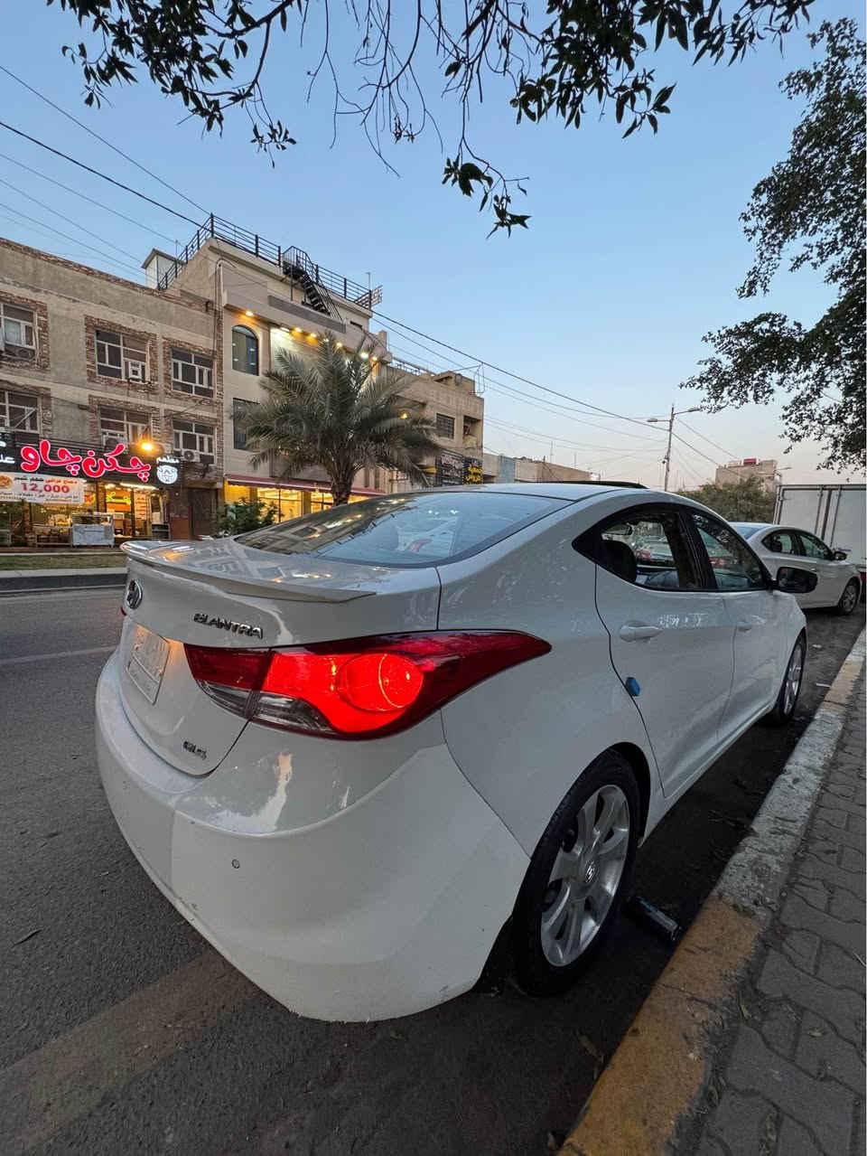 هونداي النترا 2012 خليجي GLS  رقم  بغداد  الماني   غير متواجد على الفيس فقط اتصال
بية طخة دراجة بلباب الأمامي  على كدة مصلحة 
منزل صورة قبل وبعد
السيارة جاهزة من كلشي  بدون اي نقص وكلة مكفولة  من كلشي. 
السيارة لون ابيض 
ماشية 190 الف وقابلة للزياد
مواصفات السيارة 
مكينة 1800دوش
فول تحكم ستيرن 
سلايد روڤ 
ويل كب 
مانع اصطدام 
تثبيت سرعة 
اشاير بلمري 
شاشة بنظام ابل كار بلي واندرويد
مري كهرباء 
السعر 118 
رقم بغداد الماني بأسمي   
تحويل  مباشر 
مكان السيارة بغداد مجاور مستشفى الشرق الاوسط مول ڤنيسيا
للأتصال *********** بغداد, العراق
