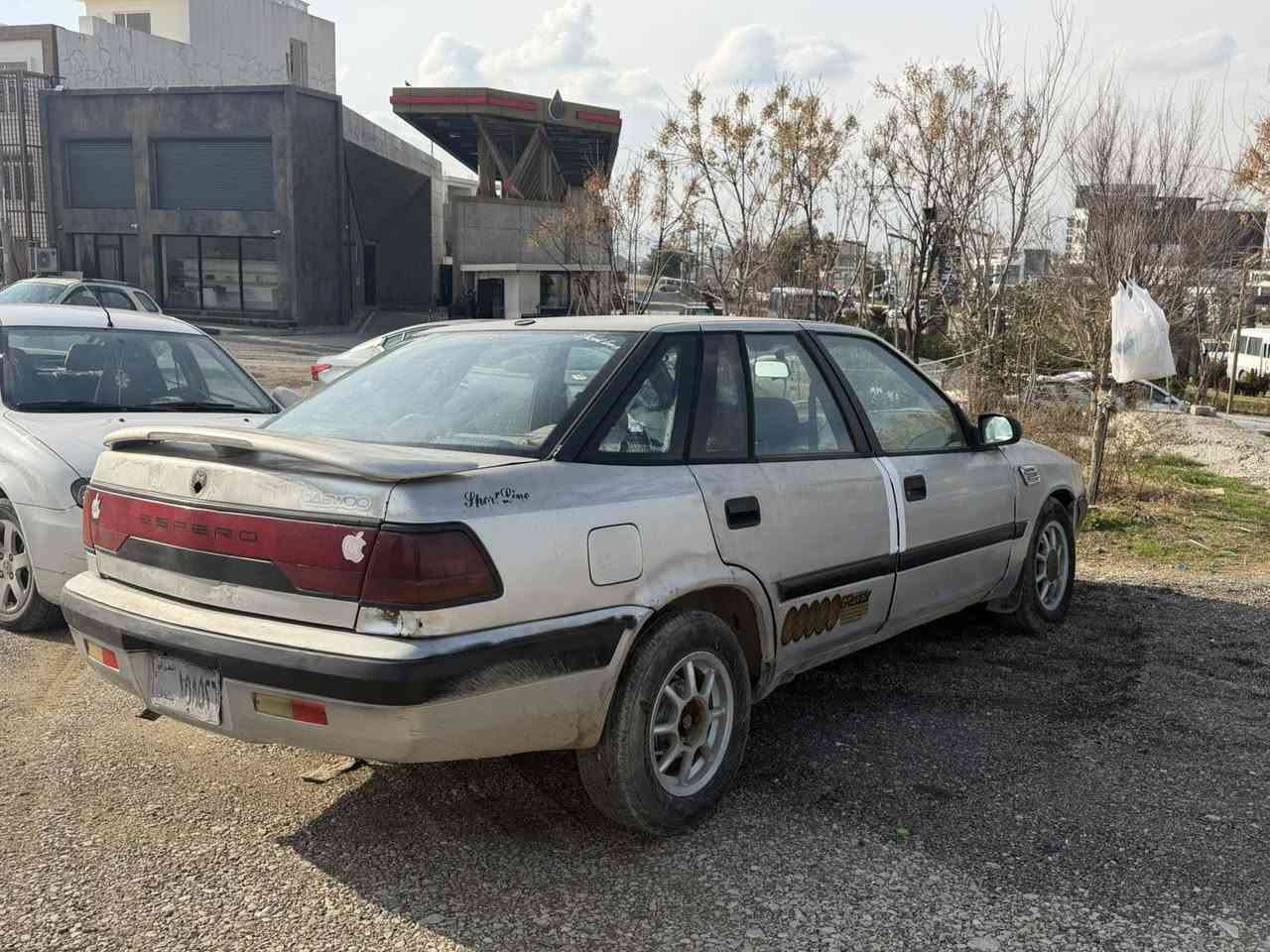 دایۆ 1995 ئاڕمی پلاستیکی سلێمانی گێڕو مەکینەو تەقەو ڕەقە بەشەرت موس و بڕاوە نیەو هیچ دەعمێکی نیە هەموو شتێکی ئیش ئەکات کامل مەسرەفم تیا کردوە سەیارەکە زۆر جایزە ماڵی فەقیرە مەکینە 16 سوکان پاوەر سعری 11 وەرەقەو مەجالێکی زۆر کەم  شوێن سلێمانی  واتسئەپ
***********
