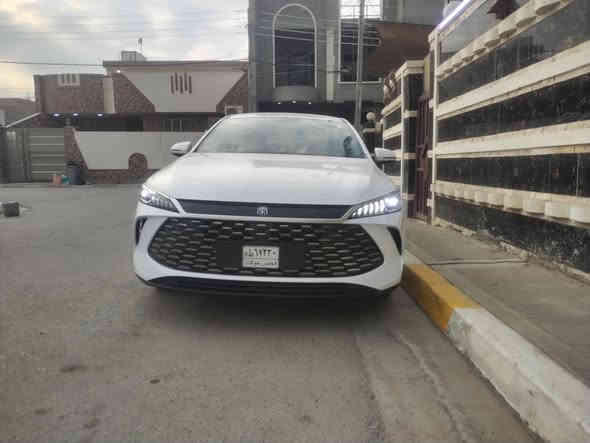 السلام عليكم بي واي دي جن بلاص البيع مثل مشوفون بالصور بعدها وضع الشركه فحص مؤقت بوب تغليف حراري ارضيه مغلفه جلد سياره سياره جكة ابره مابيها  السعر 18مليون وبيها مجال ميعجبك السعر لتكسر بحلال الناس/اتصل ع الرقم ***********
