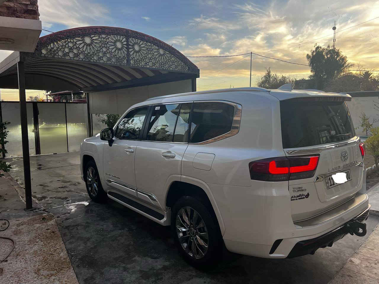 لاندكروز ٢٠٢٥ وكالة ساز ام الضمان في اكس لمتد أس توين تيربو أبواب شفط  دبل رادار رادارخلفي ماشيه ٣٠ الف مكفوله من الصبغ والبارد والشخط جديده ستخدام شخصي السعر ٨٩٠ ورقه  رقم بغداد ممييز بسمي المكان فلوجه ***********
