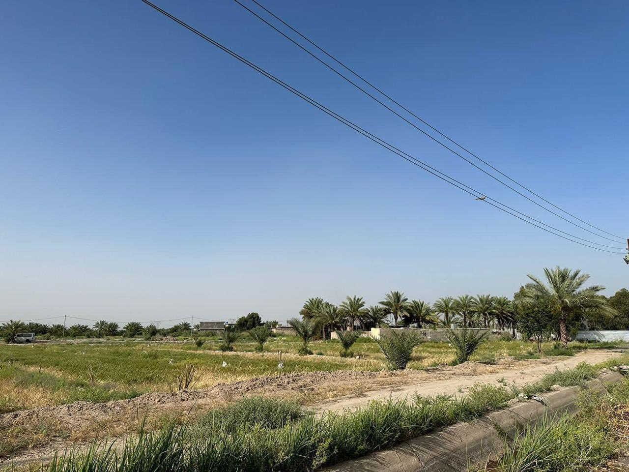 السلام عليكم
تتوفر عدنا دوانم  تصلح للاستثمار او المزارع  بمساحات متعدده وواجهات وابعاد مختلفة
موجوده كهرباء وماء اساله وخدمات كامله سكن ومدارس كلشي موجود منطقة كامله والاسعار تختلف من 25 مليون الى 65 مليون حسب موقع الارض 
مكان الاراضي في التاجي ذراع دجله 
للتواصل والاستفسار على الرقم التالي ***********
