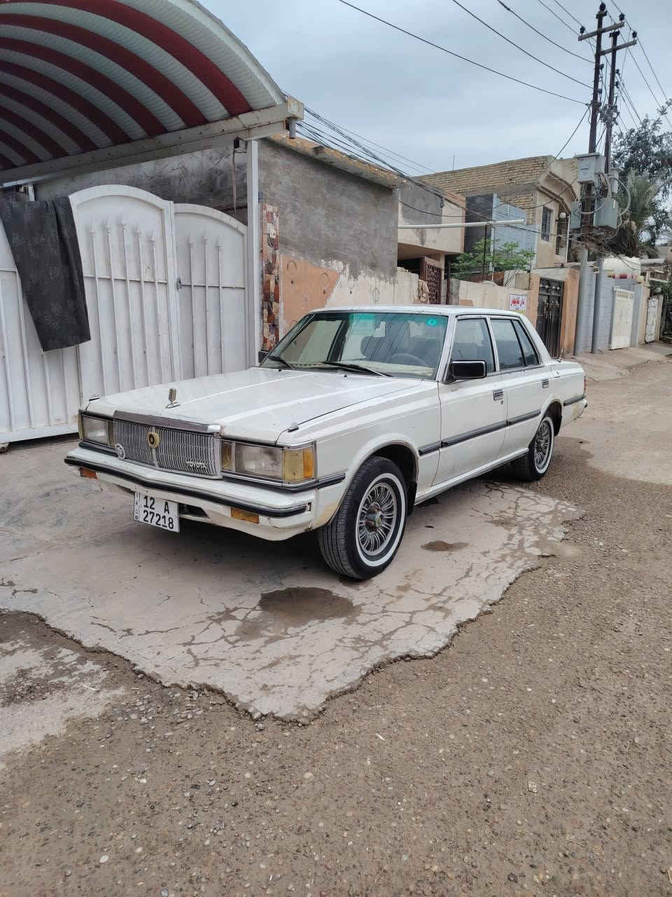 سلام عليكم سوبر لبيع موي 97 سياره حلو وجديد دوخل جديده رقم انكليزي رقم واسط تخم تاير مكينه جديده تريد شغال صبغ بلادي سياره مال جناي صدر جديد سعر 40 وبيه مجال لطيبين مكاني بابل حصوه رقم الهاتف ***********
