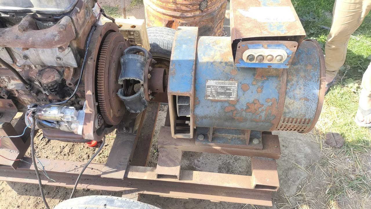 السلام عليكم 
مولده للبيع 
دايوو   بم ونوزل 
جديده حاويه 
تسگام جاهزه كلشي ماعايزه 
السعر  2500000 مليونين ونص وبيها مجال  
العنوان بابل الشوملي 
للستفسار ***********
