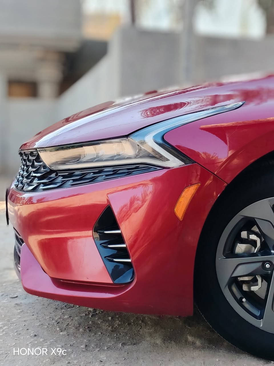 السلام عليكم K5 موديل 2021 وارد امريكي معوقين وكاله عامه شوكت متريد. والمعوق بكربلاء.
🚗 للبيع | كيا K5  2021  . 

المواصفات:فول مواصفات ماعدا البانوراما 

• محرك حجم المكينة 1600
• ماشية فقط  ألف كم وفول مواصفات ما عدا البانوراما فقط . 
• شاشة كبيرة + كشنات جلد
• تبريد + تدفئه  كشنات امامي + خلفي 
• نظام رادار وتحكم ذكي بالمسافة
• حساسات وكاميرات 360 درجة
• دخول وتشغيل بصمة
• تحكم ستيرن
• اضوية LED كاملة
. مري قلاب 
. نظام مستشعرات في الباب من تنفتح تتوقف السيارة . 
. مثبت سرعه 
.نظام تحديد مسار 
. وضعيات قيادة 
. 
. نظام ترحيب عند الاقتراب 
داخل وخارج السيارة 
. نظام المساعده على الاصطفاف 
. تشغيل وتحريك للامام والخلف عن بعد عن طريق البصمة 
.  شاحن طوارئ + منافذ شحن 
. هاندبريك بصمه + اوتو هولد للتوقف في الازدحامات 
.  تحديد النقطه العمياء 
حادث: تبديل وصبغ قبق الصندوق وجاملغ  وصبغ 
السعر 150 
مكان السياره  بابل 
***********
***********
