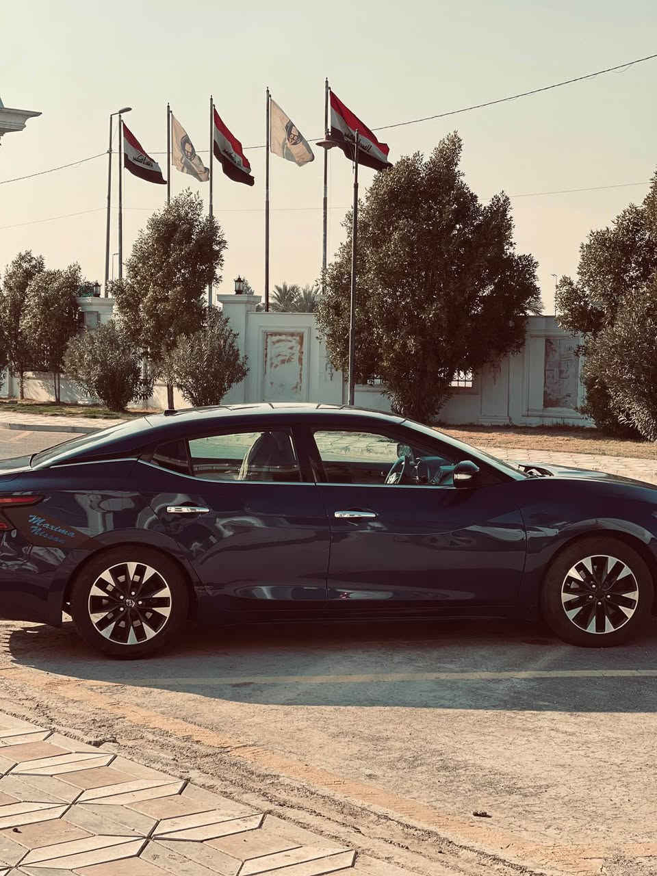 نيسان مكسيما ٢٠١٨ للبيع او المراوس حسب القناعه 
وميهم اغلى او اقل بلسعر 
رقم سليمانيه ب اسمي تحول او وكاله موجود 
فول على الفتحة 
نضامين قياده
محرك ٦ 
كير ٨ نمر  يعني كلش اقتصاديه 

حادثها سرقه بدون ضربه بدون صبغ بدون ايرباك 
سياره صدرها نص عمر واذاين مكينه 
عدا هذا كله جاهز 
كير مكينه تبريد ثلج 
تدفئه كهربائيات
 
عدى المذكور ماتصرف ربع 

السعر ١٤٥ وبي مجال قليل للشراي 
مكاني اعضميه 

للاستفسار اكثر ع الخاص او الاتصال على 
*********** فقط واتساب بغداد, العراق
