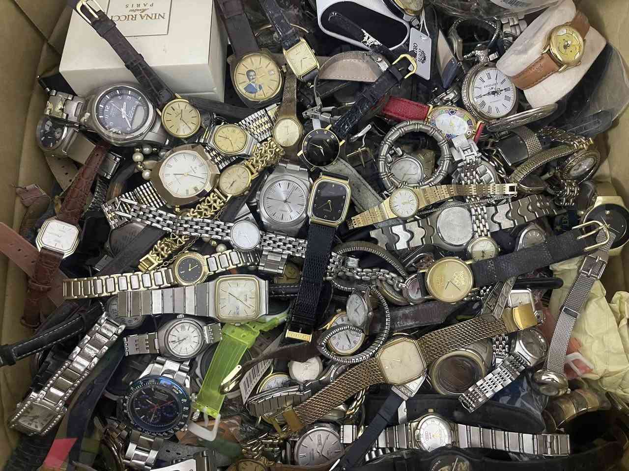 شلع فحم  مخبوط اشكال بحدود ٢٢٠ ساعه
كلهن ب٤ ملاين


**إذا كنت صاحب هذا الإعلان وتريد حذفه لأي سبب، رجاءا أرسل رسالة إلى الدعم الفني**