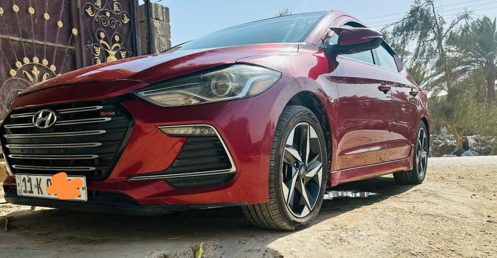 سلام عليكم النترا سبورت رياضي تيربو فول ١/١ رقم بغداد بسمي تحويل مباشر هزه جديده بدون دواخل بيهه صبغ كصه البنيد وبارد ب الجاملغات الخليفه بدون تبديل سياره لبل واحد السعر١٢١ عنوان كربلاء الشراي يتصل ***********
