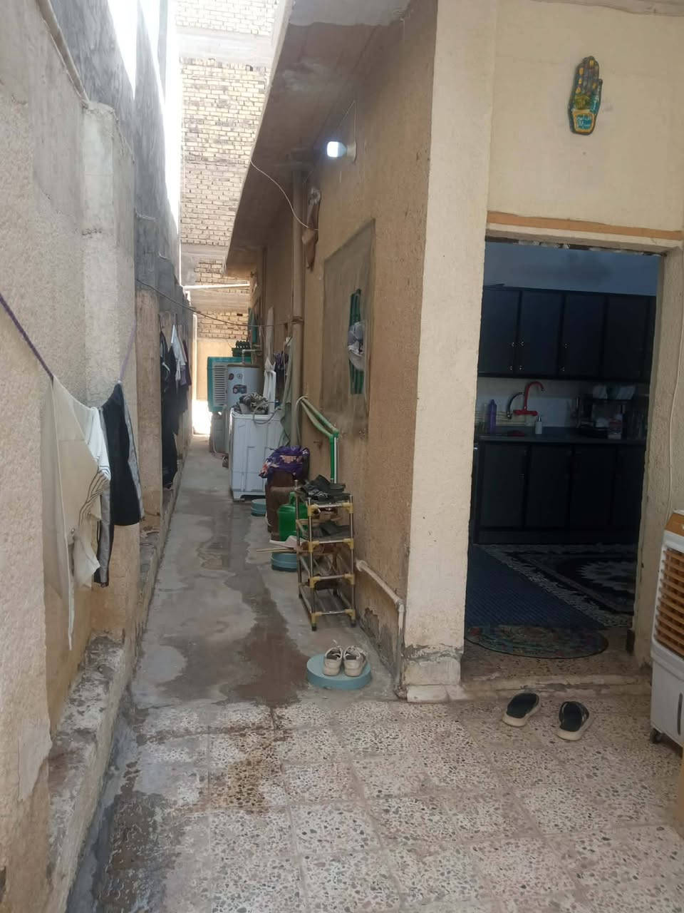 بيت في كريطعه 156متر سند زراعي قرب اسواق علي حسان السعر 90 وبيه مجال بسيط الاتصال على الرقم ***********
