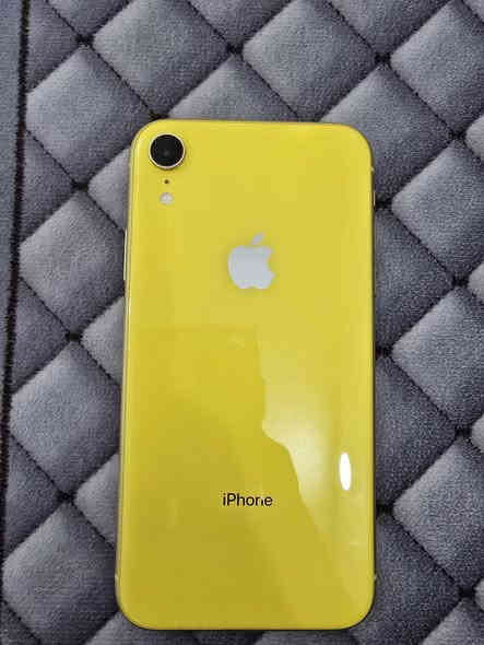 السلا عليكم للبيع ايفونxr بطاريه 78 ذاكره 64  السعر 200 شرط  اي تصليح مابي...   للأستفسار *********** المكان تكريت
