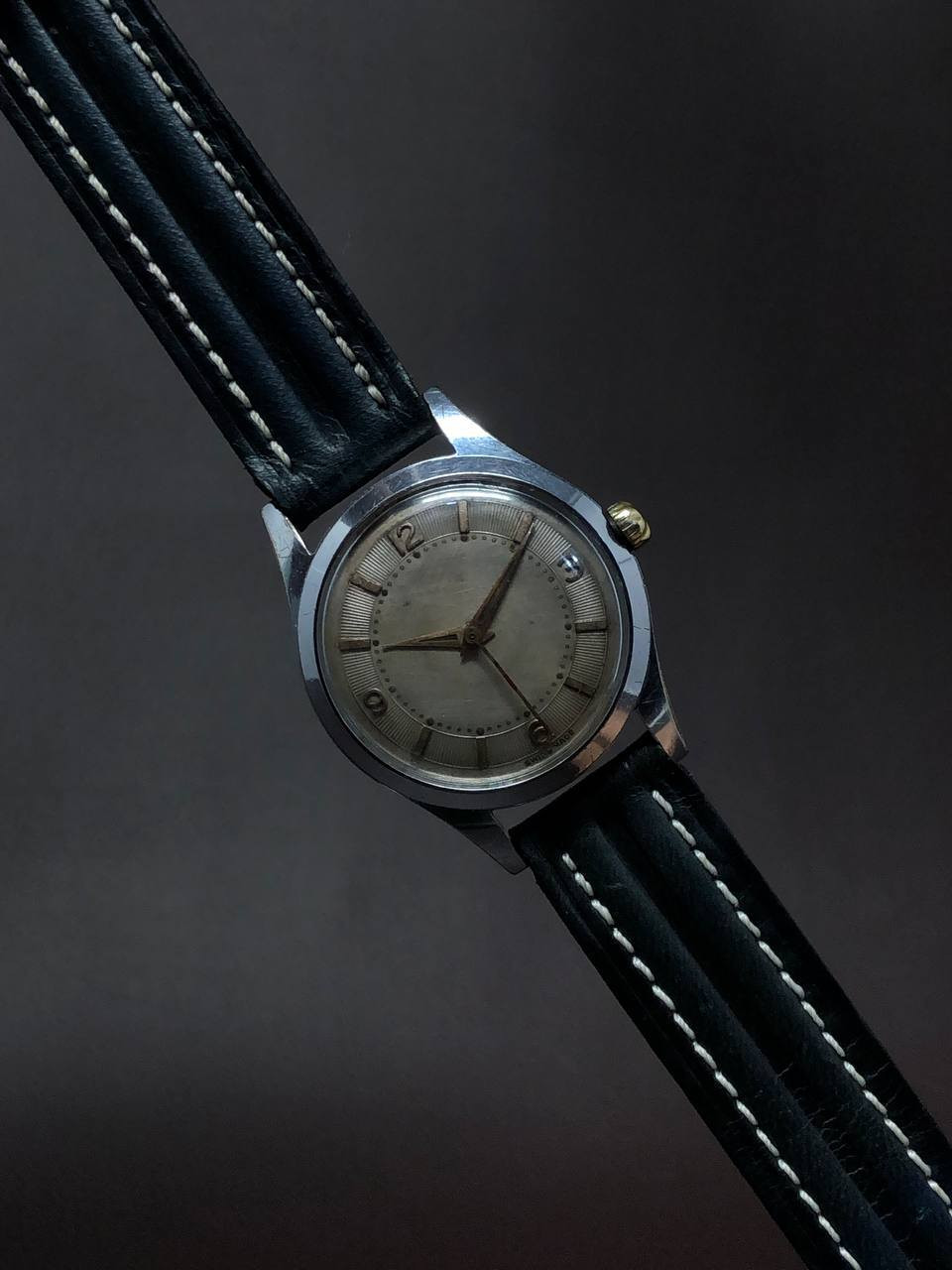 الماركة : FORTIS
الماكنة : أوتوماتيك سويسري
•••••••••••••••••••••••••••••
مادة الصنع : ستانلس ستيل 
الصنع : سويسرا
* مُقاومة الماء 
* 17 حجر
* زجاج زفير 
* سير طبيعي مستبدل 
•••••••••••••••••••••••••••••
السعر : ( 60 ) الف دينار فقط
للحجز والأستفسار دايركت 📥

#ساعات_أصلي


**إذا كنت صاحب هذا الإعلان وتريد حذفه لأي سبب، رجاءا أرسل رسالة إلى الدعم الفني**